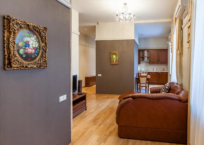 Central Apartments 2 X Free Parking X Self Check-In 24H By H&H